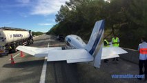 Un avion en difficulté atterrit sur l'autoroute A8