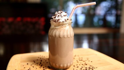 How To Make Chocolate Banana Smoothie | Delicious Smoothie Recipe | Ruchi's Kitchen