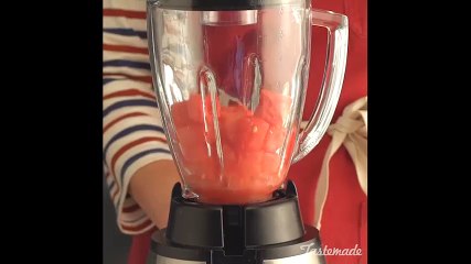 Trở về tuổi thơ với món kem dưa hấu mát lạnh