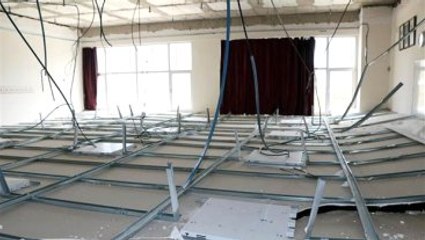 Derste Sınıfın Tavanı Çöktü: 5 Yaralı