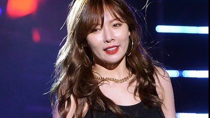 Loạt idol Hàn sexy hết cỡ với crop top sẽ giúp bạn quên đi cái nóng mùa hè