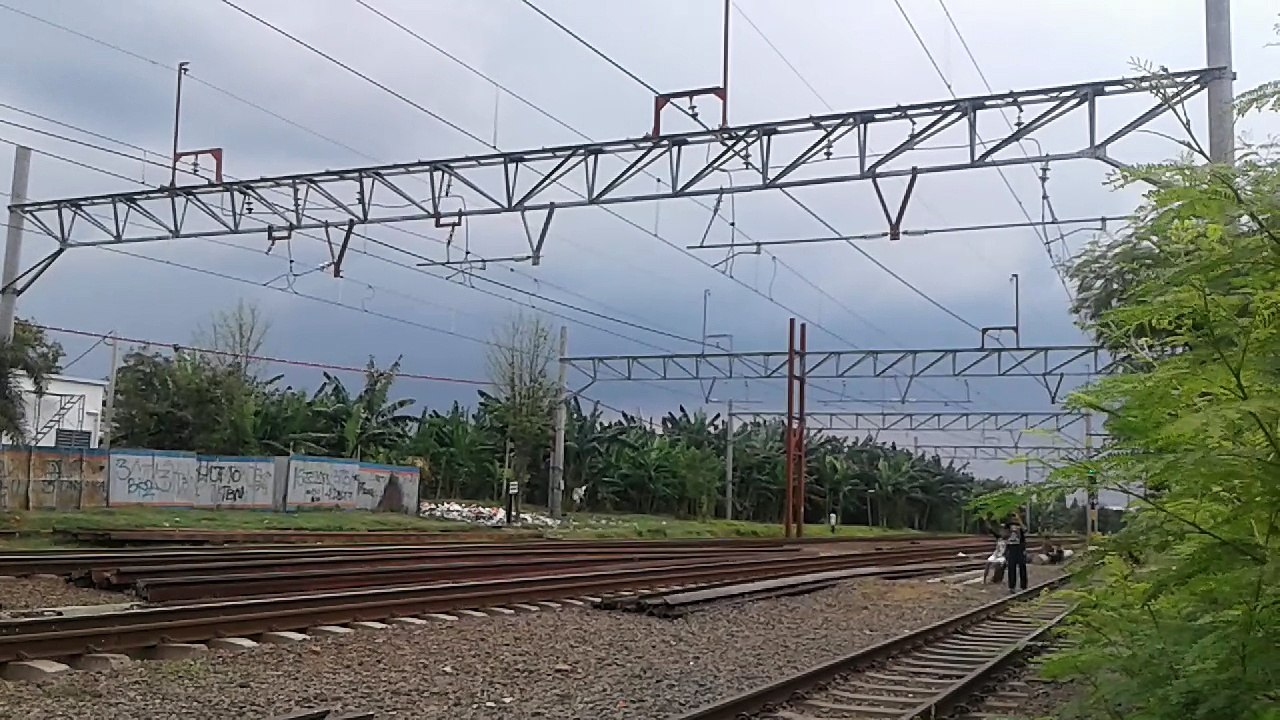 Kereta Api - Fu yk Ls Tb