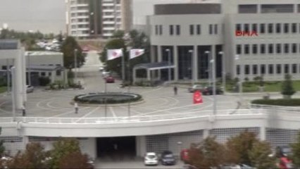 Ankara'da Şiddetli Rüzgar Bakanlığın Bayrak Direğini Devirdi