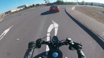 À moto, il se fait percuter par sa mère