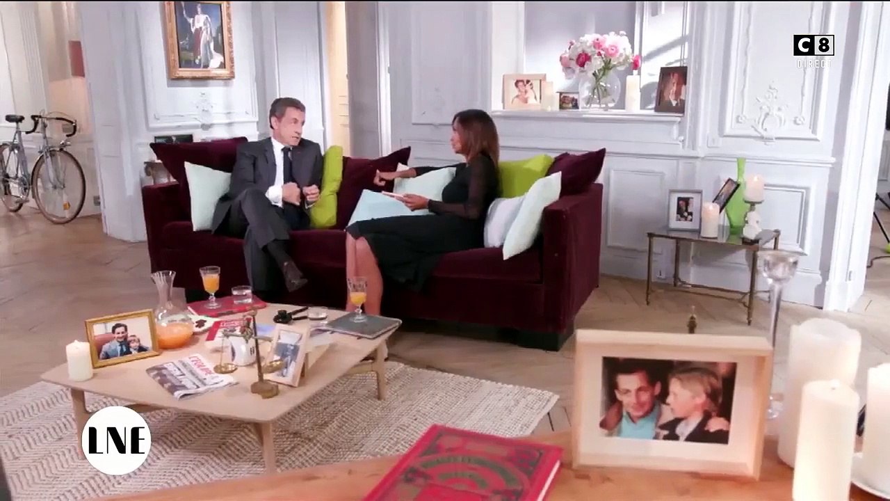 Karine Le Marchand et Nicolas Sarkozy flirtent dans "Une ambition intime"