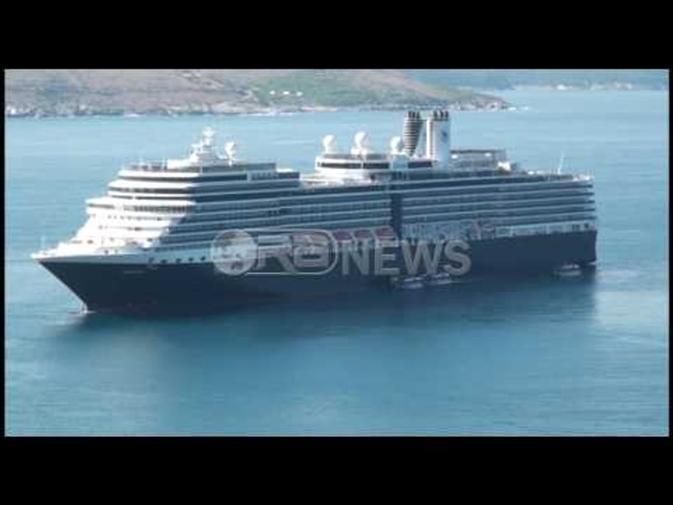 Ora News – Mbërrin jahti gjigant nga Barcelona, turistët vizitojnë Butrintin