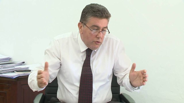 Falen taksat e makinave, ja kush përfiton - Top Channel Albania - News - Lajme