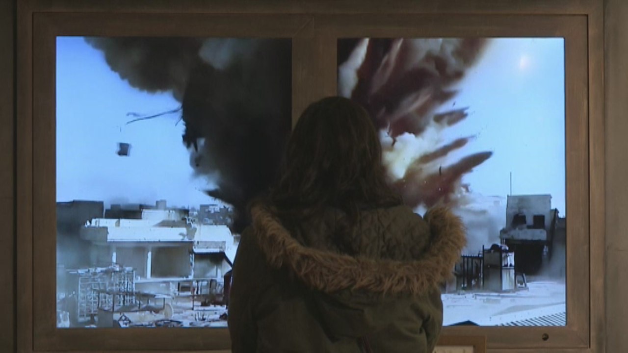 Recrean hogar sirio en metro de Buenos Aires para mostrar los horrores de la guerra