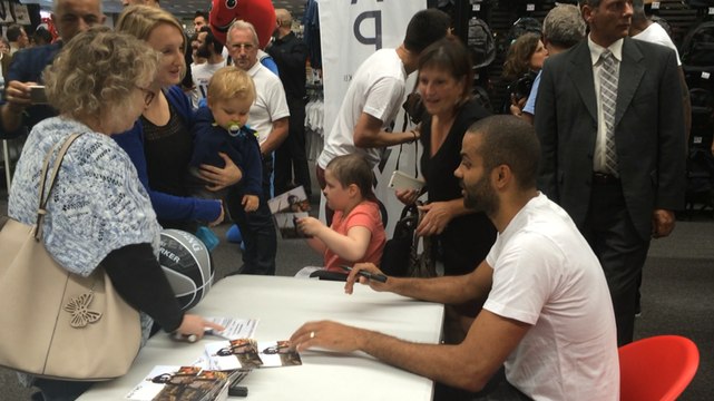 Tony Parker aux Flâneries