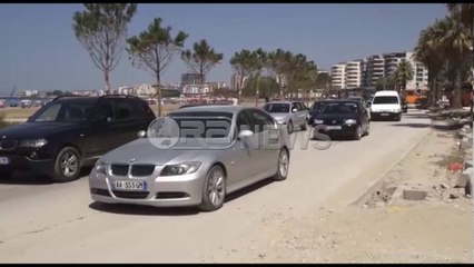 Ora News - Nuk kishte si të mungonte trafiku këtë të dielë në Vlorë