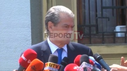 Report TV - Reforma, Berisha jashtë seancës: Mazhoranca u nda, LSI nuk pranoi kapjen