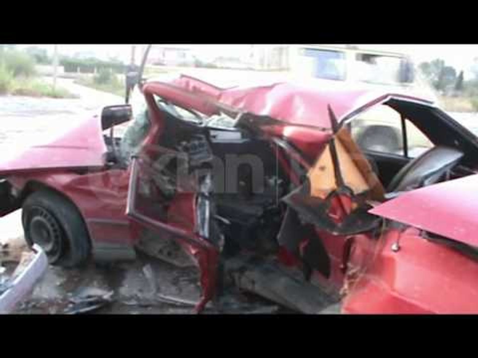 DY MAKINA PERPLASEN ME NJERA-TJETREN, VDESIN DY TE RINJ