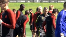 Man City - Guardiola demande des excuses à l'agent de Yaya Touré
