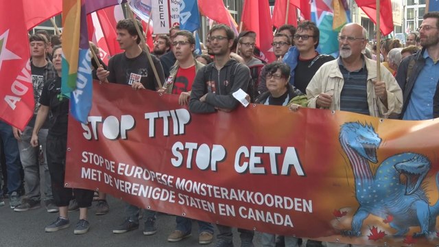 6.000 personnes à Bruxelles pour protester contre les traités transatlantiques