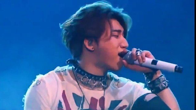 Daesung hát Ugly của 2NE1 cùng hậu bối cực đỉnh