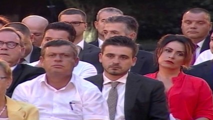 Download Video: Report TV - Humor te festa e Reformës, Rama batuta për Metën e Vasilika Hysin