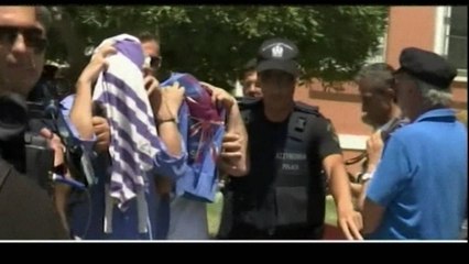 FAMILJARET E PROFESORIT SHQIPTAR TE ARRESTUAR NE TURQI KERKOJNE INFORMACIONE PER TE LAJM