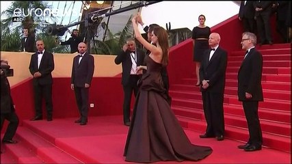 Скачать видео: Addio Brangelina. Angelina Jolie chiede il divorzio da Brad Pitt