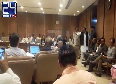 Intensive Fight Between Sheikh Rasheed & Abdul Manan In Meeting