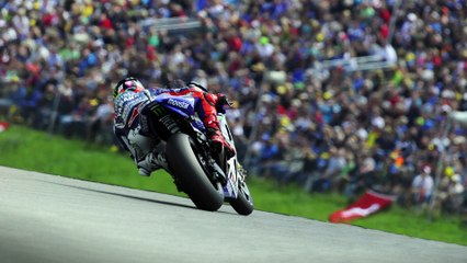 2015 Yamaha YZF-R1 Introduction