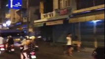 Đạo diễn 'King Kong' rong chơi cùng Ngô Thanh Vân giữa Sài Gòn