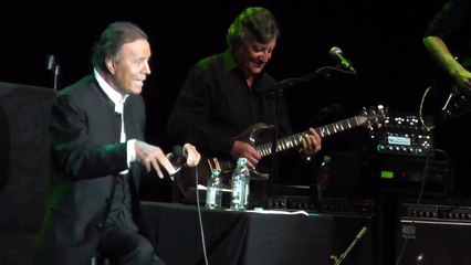 Julio Iglesias De Nina A Mujer 2016