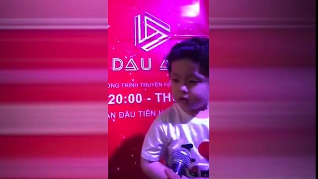 Những khoảnh khắc đáng yêu của gia đình Tim Trương Quỳnh Anh