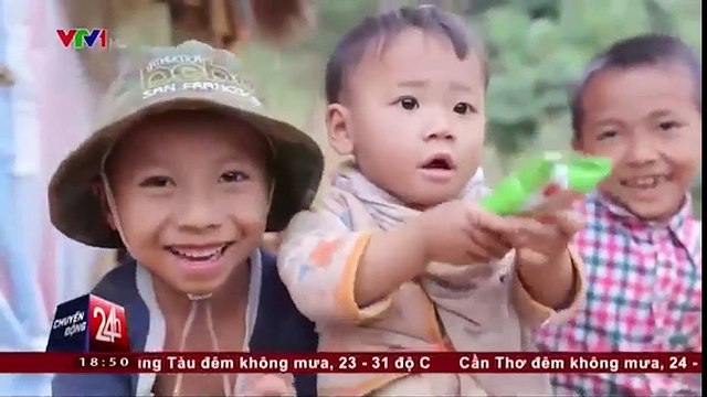 Xót xa cậu bé 14 tuổi, một mình nuôi ba em nhỏ