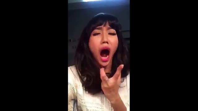 Cười đau bụng với 50 sắc thái của Diệu Nhi