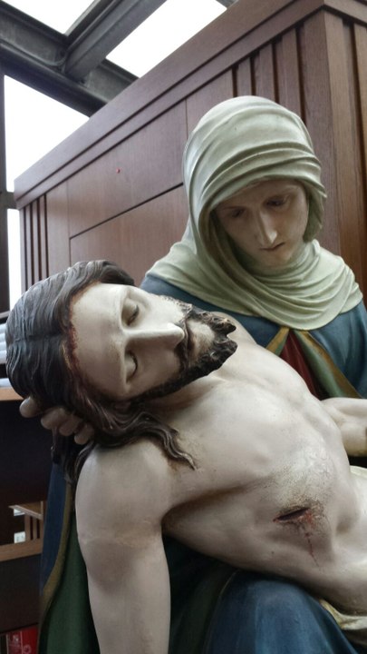 18. Oktober 2015 Einundzwanzigster Sonntag nach Pfingsten. Der Himmlische Vater und Pater Kentenich sprechen nach der Heiligen Tridentinischen Opfermesse nach Pius V. in der Hauskapelle im Haus der Glorie in Mellatz durch ihr Werkzeug und Tochter Anne