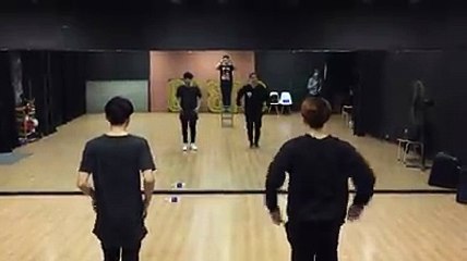 Soobin Hoàng Sơn khoe khả năng vũ đạo