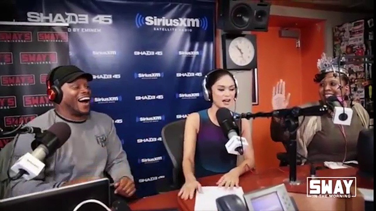 Tân Hoa hậu Hoàn vũ bị phát hiện nói dối trên sóng phát thanh