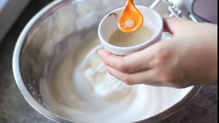 Cách làm bánh Hot dog VN (không cần máy)