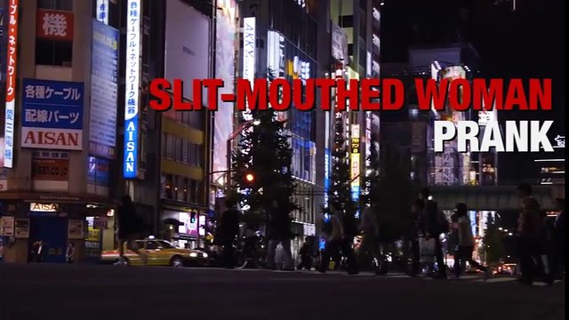 Cô gái Nhật Bản doạ người đi đường chết khiếp với màn lật mặt