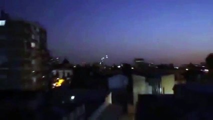 UFO đổ bộ trên bầu trời Santiago, Chile