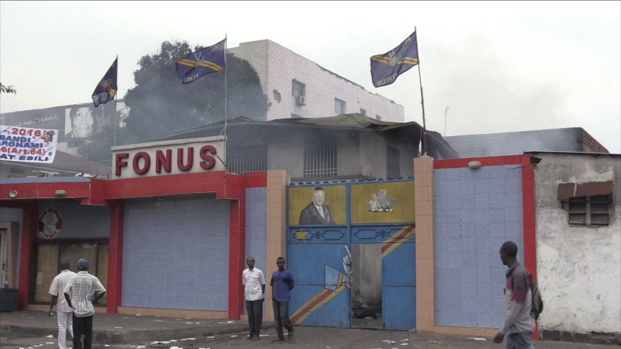 Kinshasa : plusieurs sièges de partis d'opposition incendiés