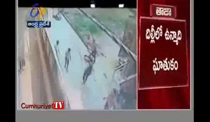 Cadde ortasında 26 kez bıçaklandı, herkes seyretti