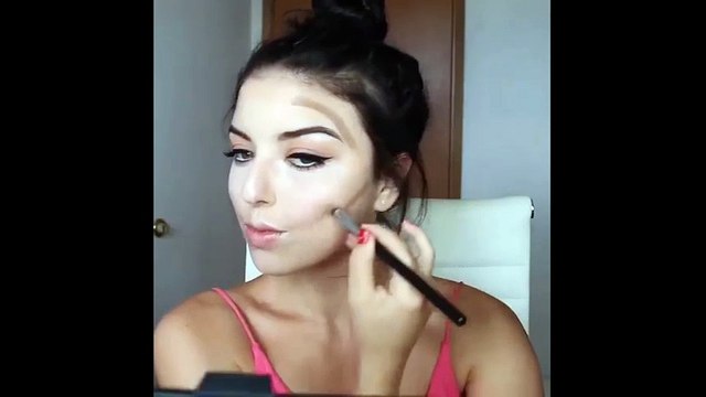 Học 10 cách trang điểm khác nhau chỉ trong 2 phút