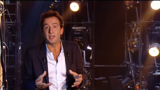 Cyrille Eldin fait un clin d'oeil à ses détracteurs dans Le Petit Journal - Regardez