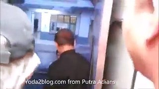 Indonesian machinist get angry when people smoke on the train