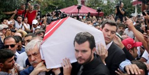 Tarık Akan'ın Abisi Sert Çıktı: Cenazeyi Bile Göstermediler