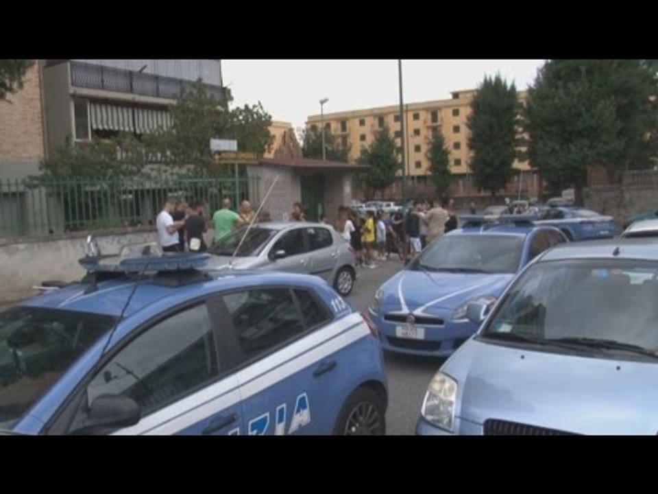 Napoli - Donna ferita durante sparatoria per fare da scudo al figlio (20.09.16)