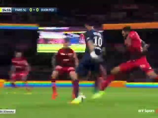 নিজেদের মাঠে সহজ জয় পিএসজি ও এসি মিলানের