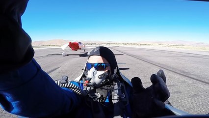 Thom Richard se fait percuter dans son avion "Hot Stuff"