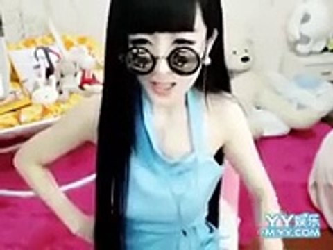hot girl chinese pretty girl singing beautiful girl 坦克RAP中国美少女