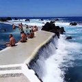 Ilha da Madeira tem uma das piscinas naturais mais lindas e espetaculares do mundo.