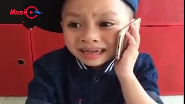 Bản cover 'Vợ người ta' của cậu bé 4 tuổi được Trấn Thành ngưỡng mộ