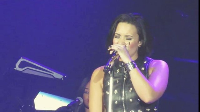 Demi Lovato Covers Adele's Hello