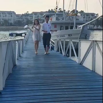 Fan phát hiện Angela Phương Trinh và Hải Triều khùng quá sức tưởng tượng