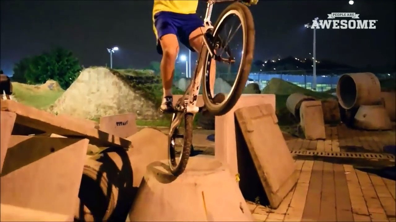 TOP FIVE: Street Trials, Capoeira, Dance & Ice Cross | PEOPLE ARE AWESOME 2016